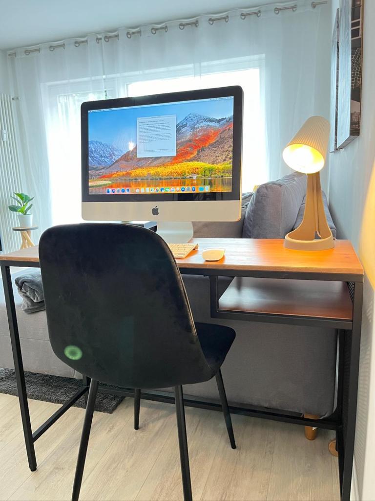 Living At Saarpartments -Adultsonly- 2 Bedrooms, Kitchen- Business & Holiday Apartments For Long- And Short Term Stay, 3 Min To Train-Station, Secure E-Bike Parking! Saarbrücken Exterior foto
